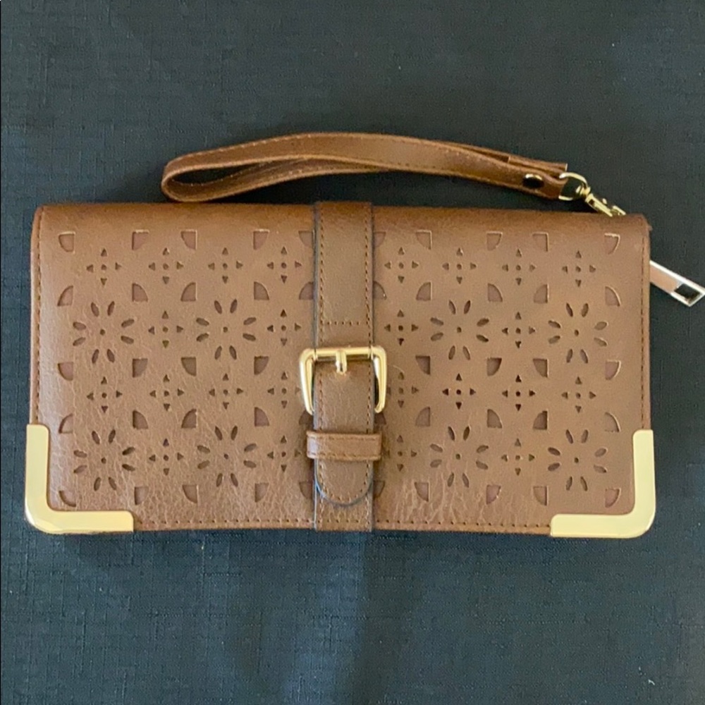 Brown wristlet